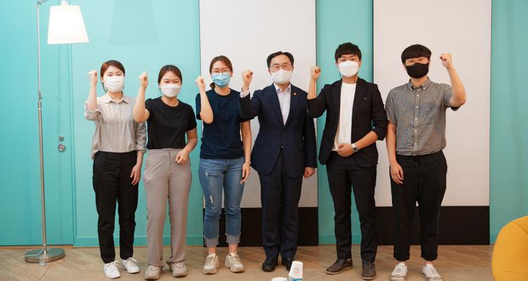 “We support your research efforts in fostering innovation in the secondary battery sector!”