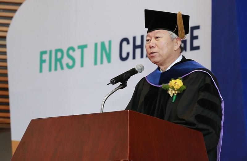 "UNIST에서 과학의 꿈을 키워가고, 실현하기 바랍니다"