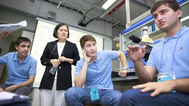 “국제과학캠프 덕에 올림피아드 메달 딸 자신 생겼어요”