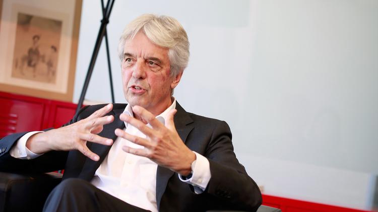 “아주 새로운 ‘디자인 스쿨’ 만들겠다”