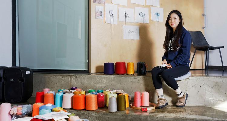 관계와 감정을 잇는 실, 과일집과 세상을 잇다