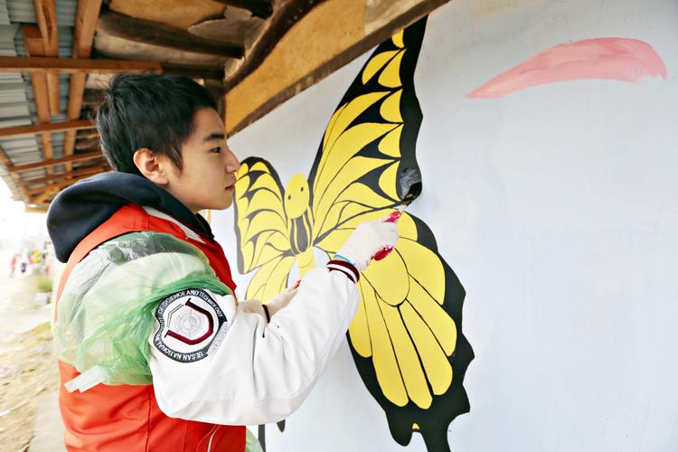 따뜻한 손길 닿는 곳마다 예쁜 벽화가