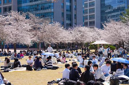 “부패는 지고 청렴은 피고”… 제2회 UNI-BLOSSOM ‘활짝’